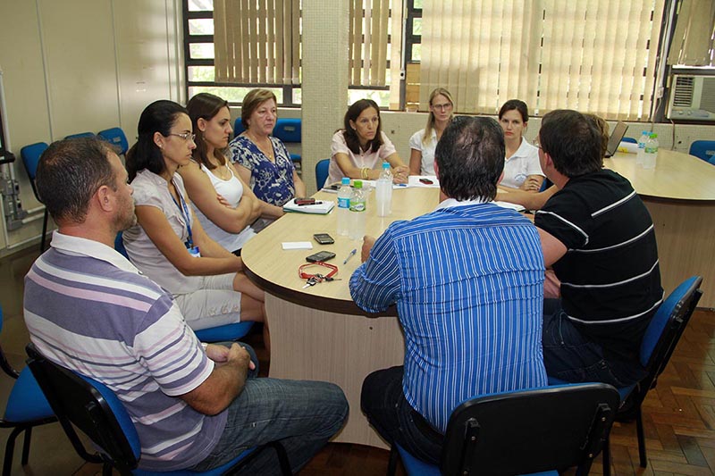 MUNICÍPIOS DISCUTEM ENCAMINHAMENTOS DE PACIENTES